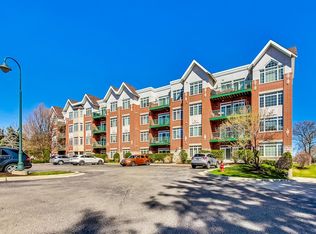 620 McHenry Rd APT 407, Wheeling, IL 60090