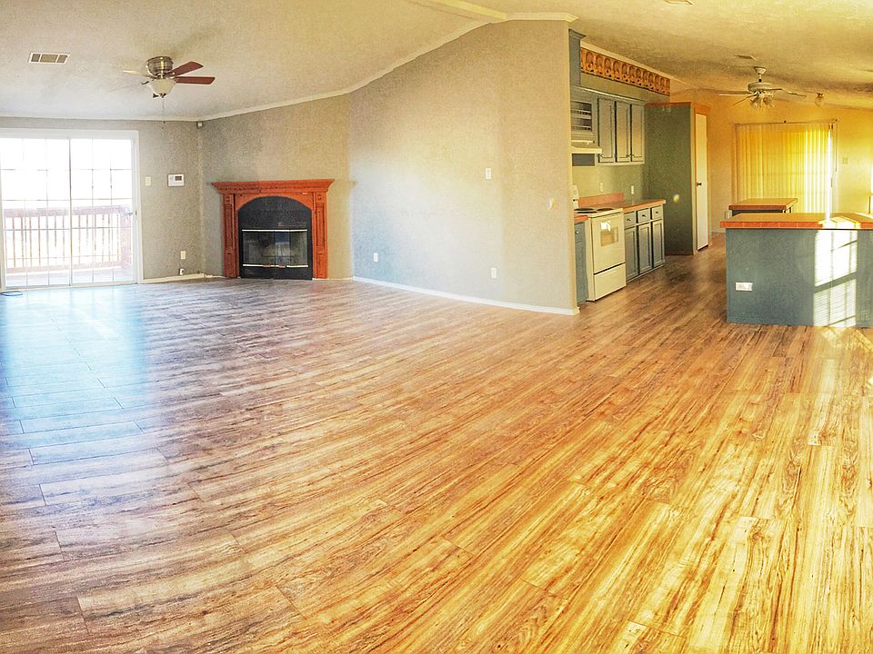 1st image of 247 Scarlet Oak Dr