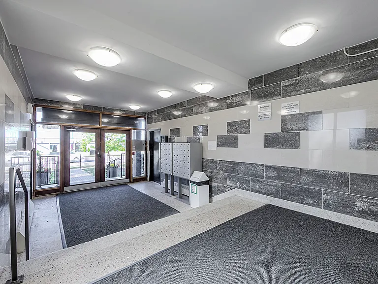 1525 Birchmount Rd — Photo 9