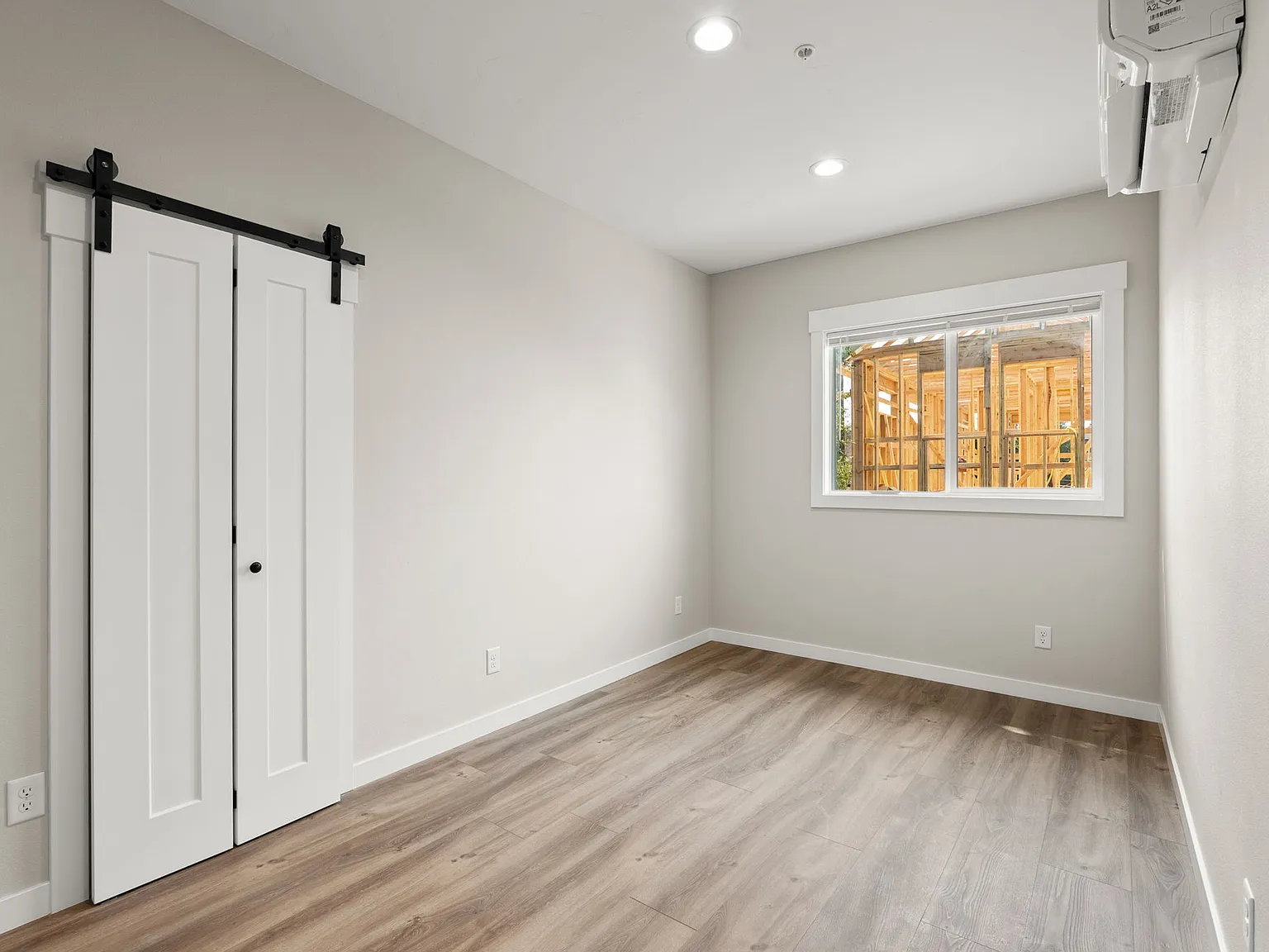 2 bed, 550 sqft, $1,450 — Photo 4