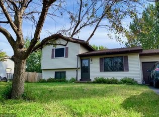 807 Nina St SW, Isanti, MN 55040