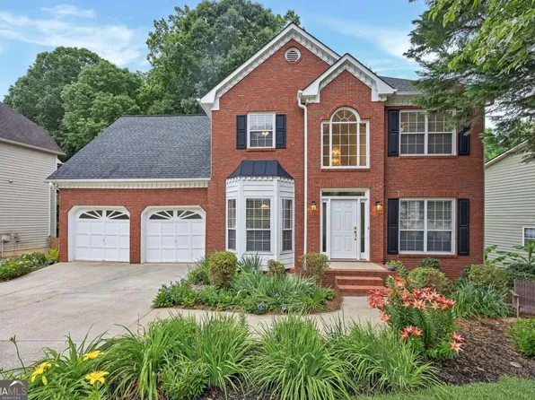 2018 Township Dr, Woodstock, GA 30189