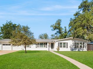 411 Cave Ln, San Antonio, TX 78209