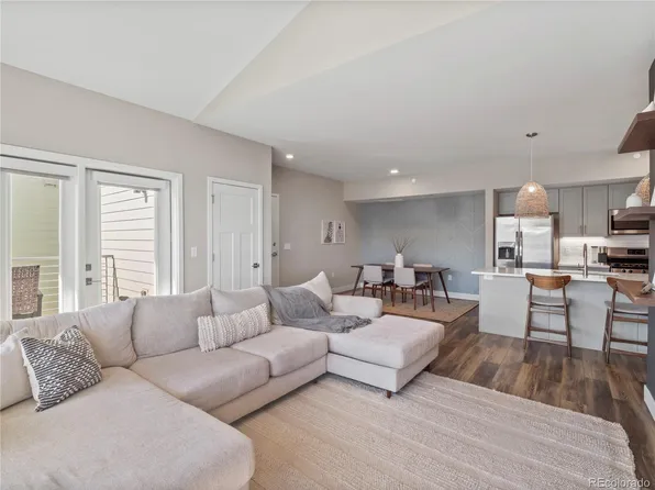 210 S Cherrywood Drive #303, Lafayette, CO 80026