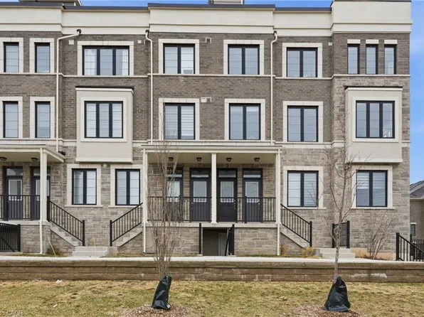 383 Dundas St E #58, Hamilton, ON L8B 1X6