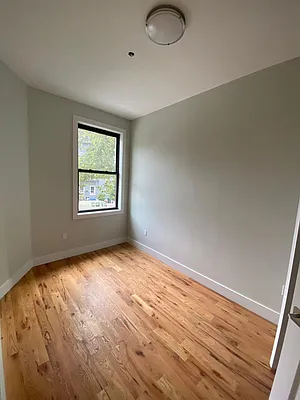 Rented by Budget Real Estate NYC Inc | media 15