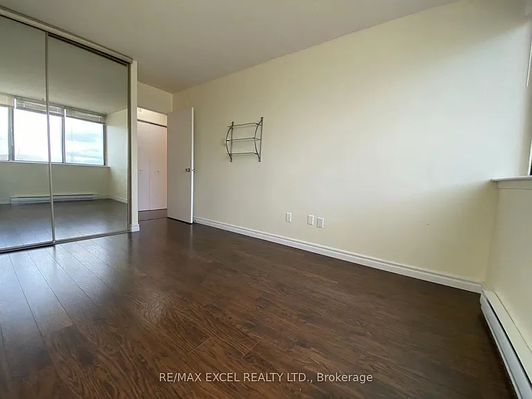 2500 Bridletowne Cir #907 — Photo 28