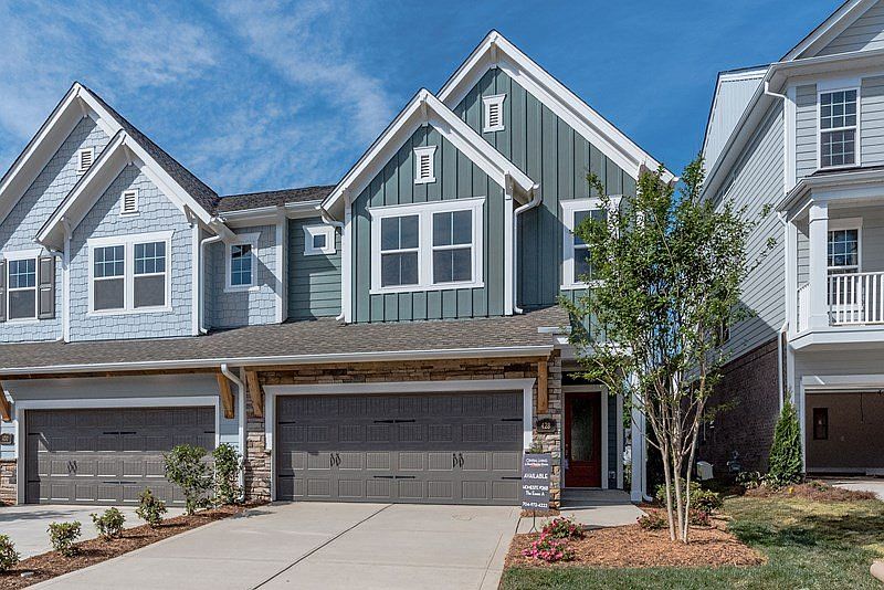 The Essex - B Exterior