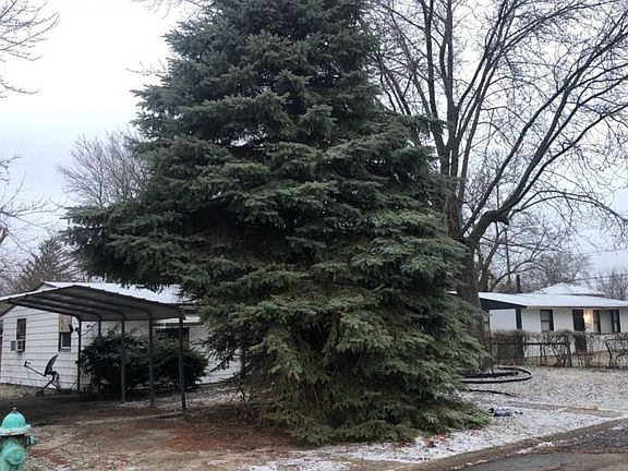 3rd image of 2962 Wallace Ave