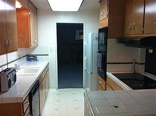 3rd image of 9113 Pershing Ave