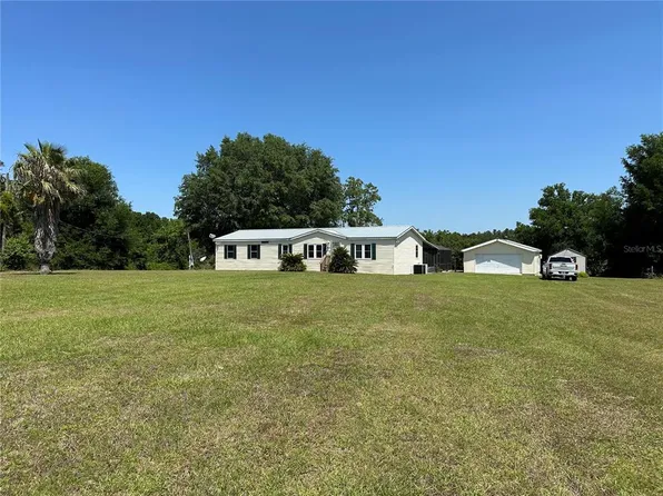 17979 SE 90TH STREET, OCKLAWAHA, FL 32179