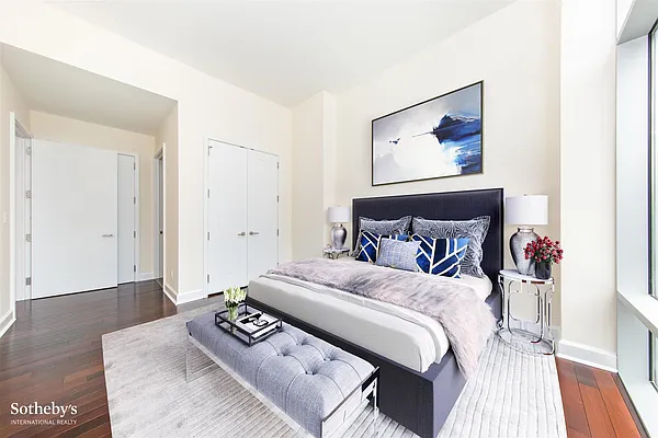 Sold by Sotheby's International Realty | media 16