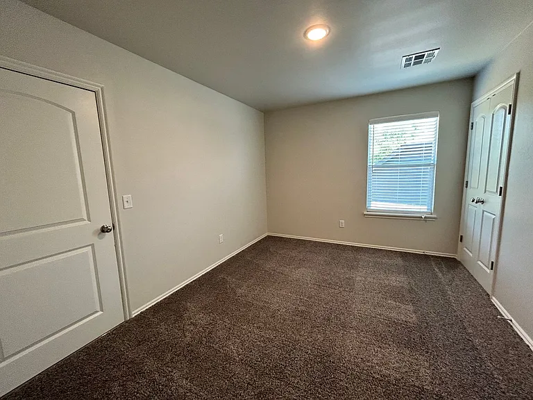 10805 NW 119th Pl — Photo 21