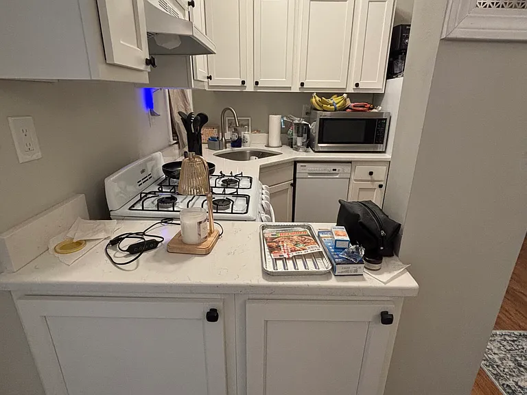 1197 Commonwealth Ave #8 — Photo 2