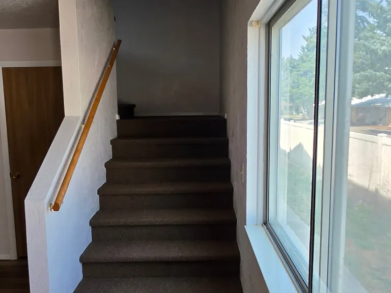 360 Moonlite Dr — Photo 3