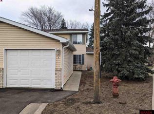 915 7th St APT 1, Jordan, MN 55352