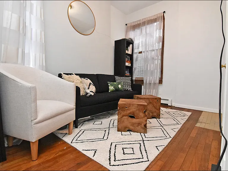 170 Allen St #4B — Photo 5