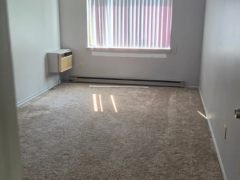 1100 Vista On The Lk — Photo 18