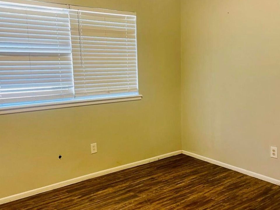 1st image of 3420 Bangor Dr #3420