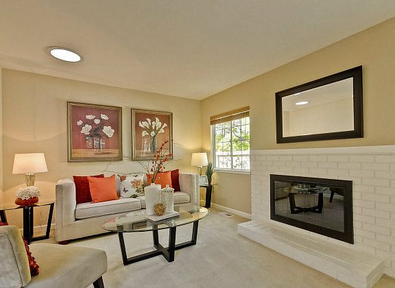 5th image of 702 Palo Alto Ave