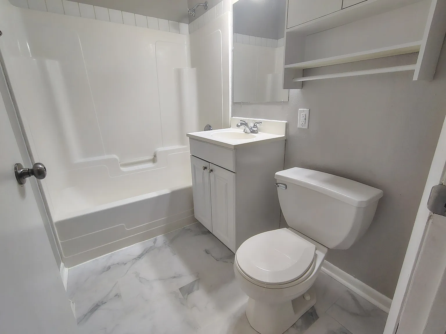 3 bed, 1000 sqft, $1,800 — Photo 4