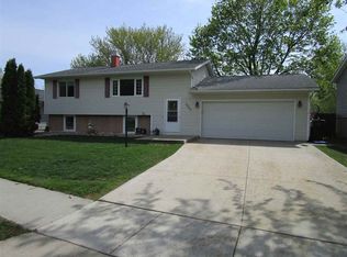3025 Bethel St, Waterloo, IA 50702