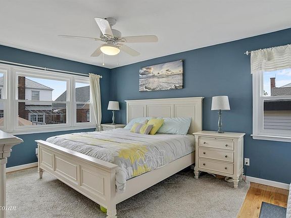 5th image of 562 Beach 132 St