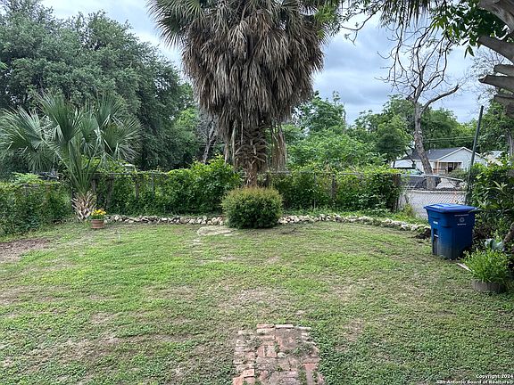 4th image of 706 E HUISACHE AVE