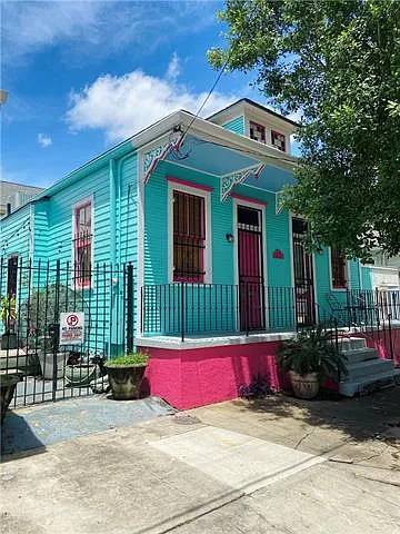 2 bed, 2.0 bath, 971 sqft, $2,300 — Photo 1