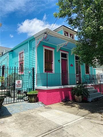 1st image of 608 Spain St
