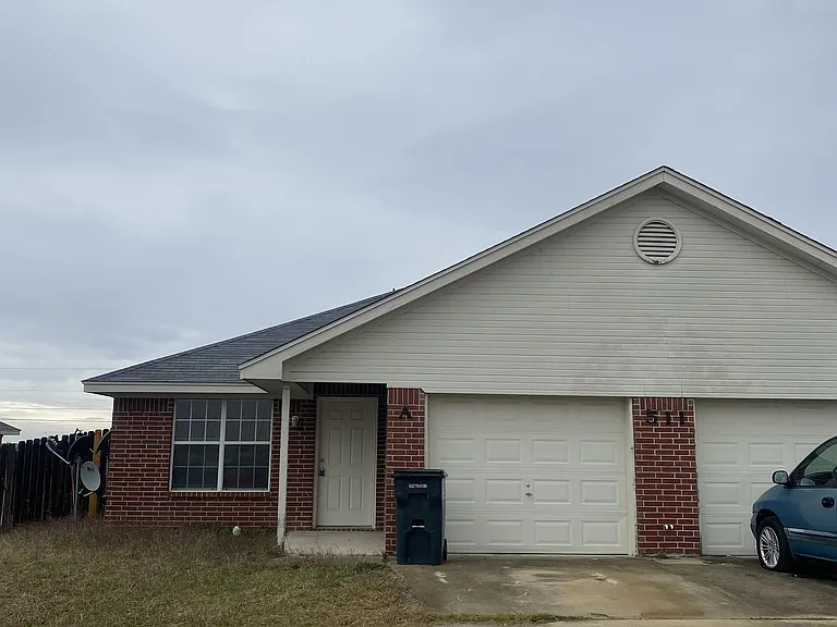 511 Manhattan Dr #A — Photo 9