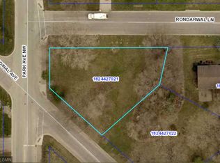 1625 Rondarwal Ln, Faribault, MN 55021