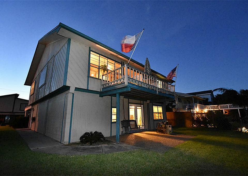 1st image of 1239 Sailfish St