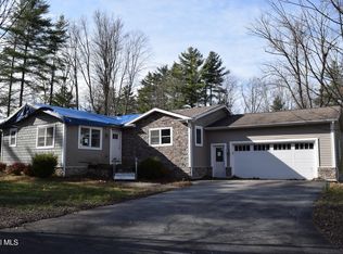 39 Ruggles Rd, Saratoga Springs, NY 12866