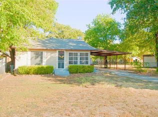7312 Foster Dr, Fort Worth, TX 76135