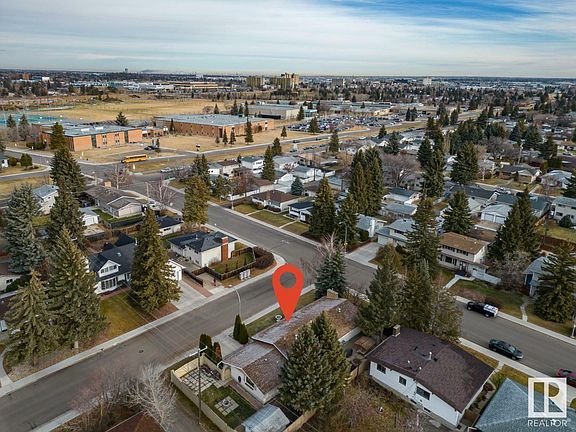 3rd image of 11403 42nd Ave NW