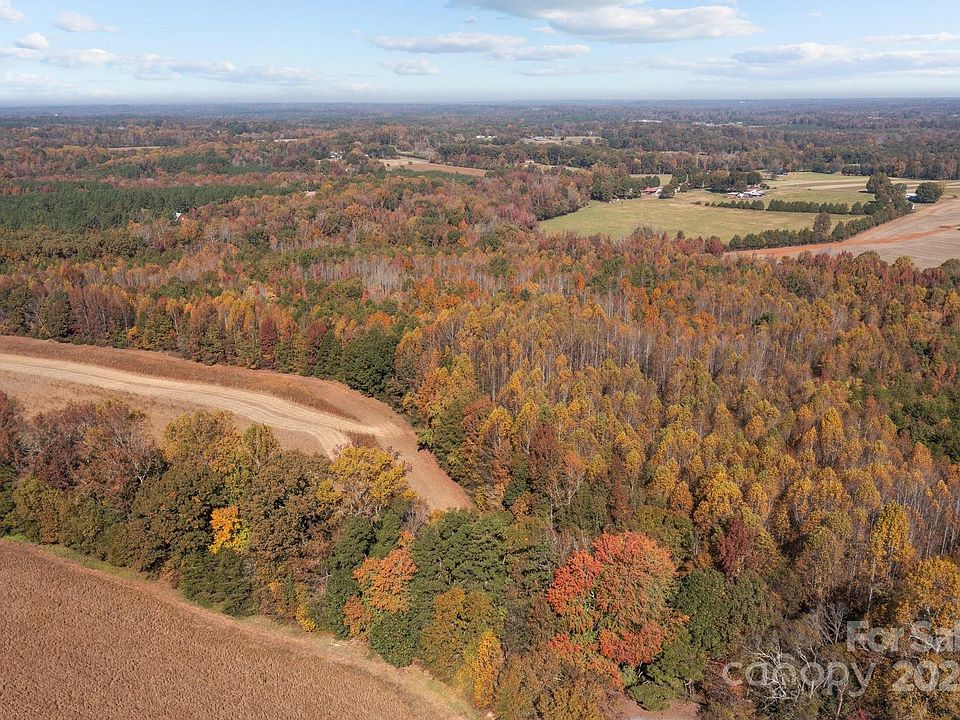 2nd image of 675 Chaffin Rd