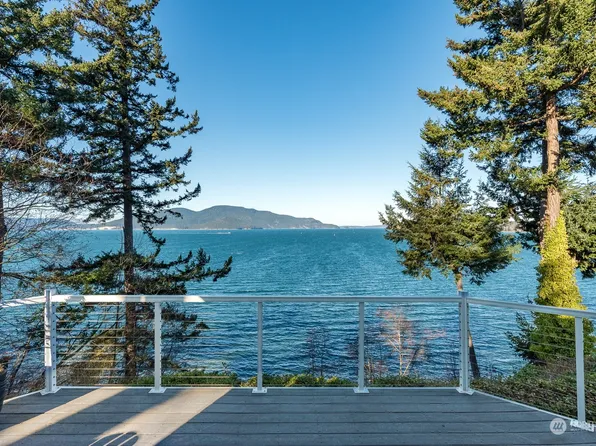 3408 Oakes Avenue, Anacortes, WA 98221