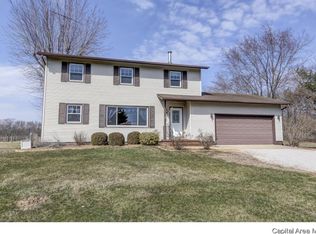 11051 Mallard Dr, Rochester, IL 62563