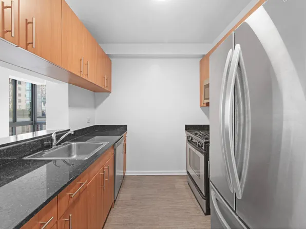 408 East 92nd Street image 13 of 16