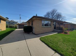 9705 W Manitoba St, West Allis, WI 53227