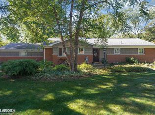 1770 Christian Hills Dr, Rochester Hills, MI 48309