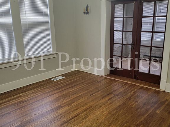 3rd image of 980 Sheridan St