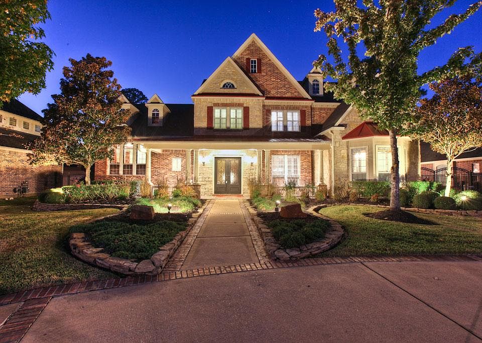 1st image of 16727 Allemand Ln