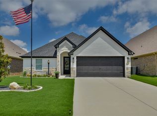 1453 Highland Park Cir, Granbury, TX 76048
