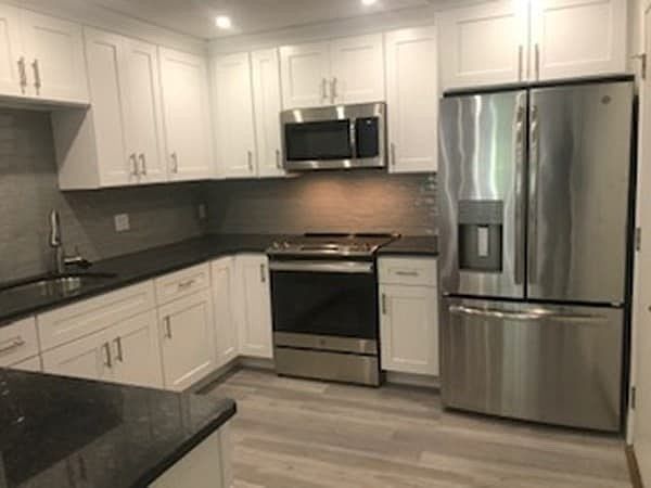 1st image of 1077 Chestnut St APT 2