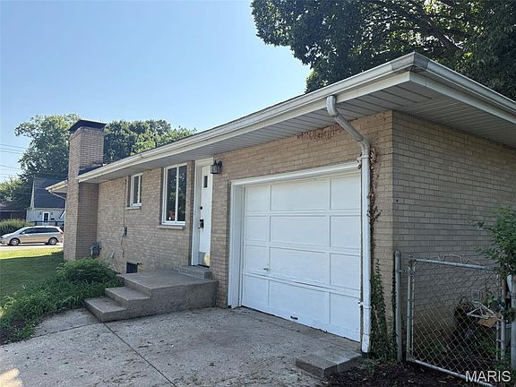 4th image of 2120 Washington Ave