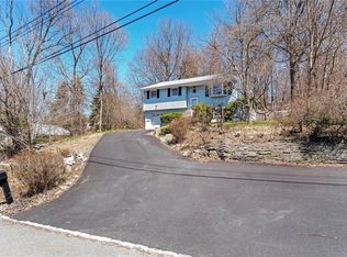 1 San Marcos Dr, Monroe, NY
