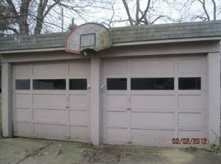 4440 Angela Dr, Fairview Park, OH 44126