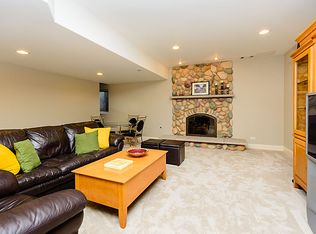 451 S Fairview Ave, Elmhurst, IL 60126